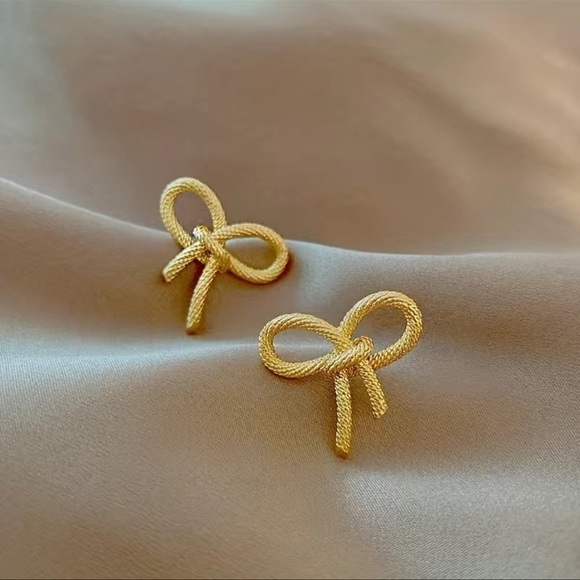 SALE💚 any 3 for $18 💚
 Accessories- Bowknot Gold Stud Earrings - Picture 2 of 7